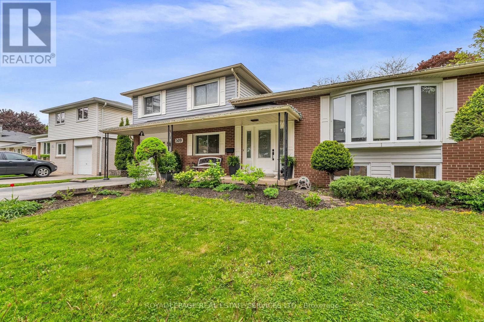 #lower - 509 Pinedale Avenue, Burlington, Ontario  L7L 3W3 - Photo 2 - W12949540