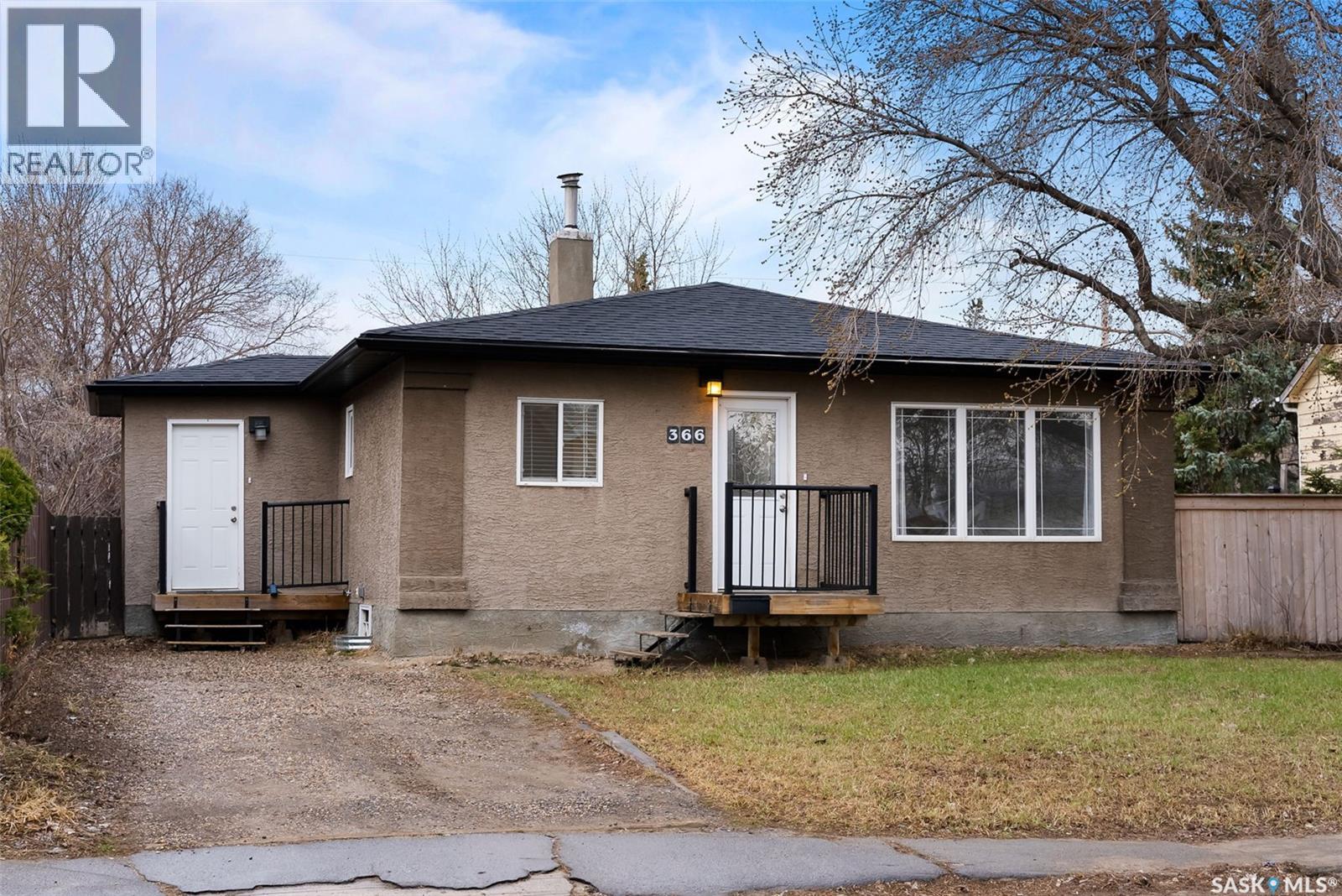 366 Halifax Street, Regina, Saskatchewan  S4R 1T2 - Photo 1 - SK031887