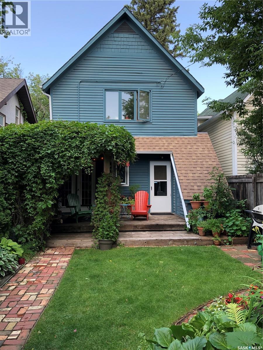 436 6th Street E, Saskatoon, Saskatchewan  S7H 1B8 - Photo 2 - SK031735