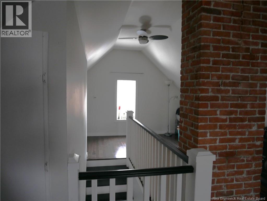 118 Victoria St, Woodstock, New Brunswick  E7M 3A5 - Photo 32 - NB136390