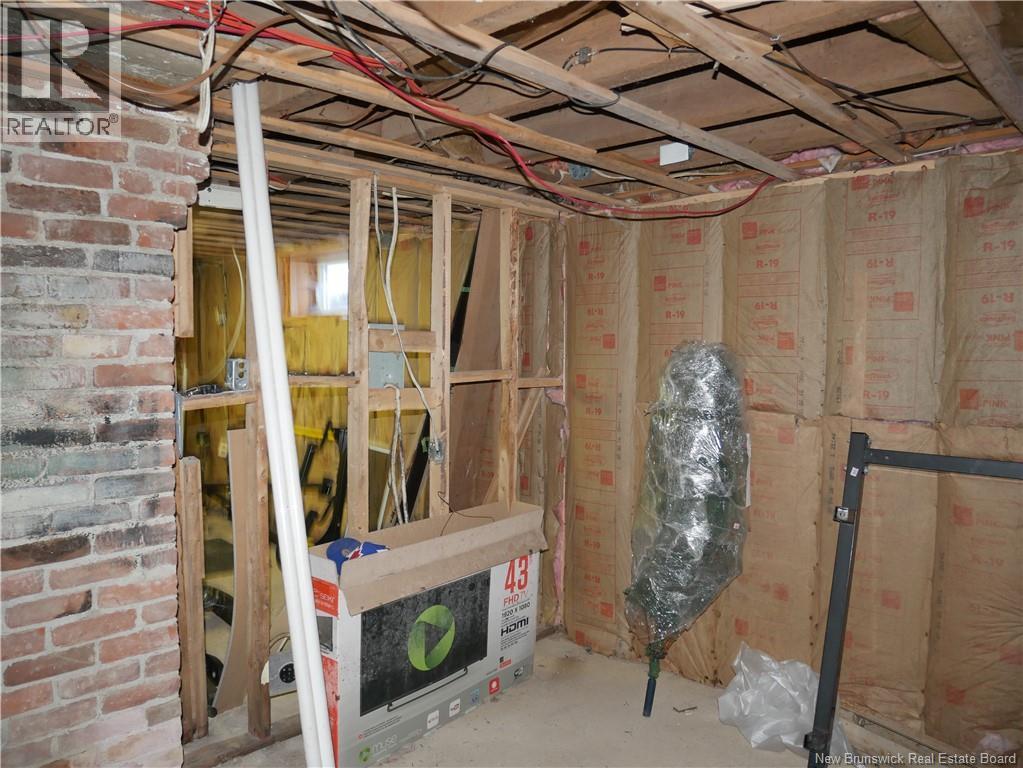 118 Victoria St, Woodstock, New Brunswick  E7M 3A5 - Photo 37 - NB136390