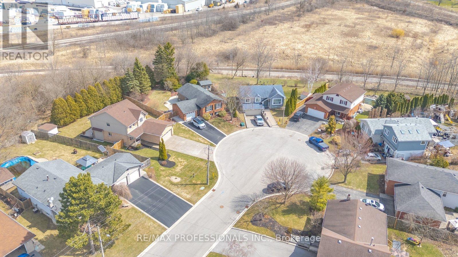 200 Morrison Drive, Haldimand, Ontario  N3W 1A8 - Photo 35 - X12949460