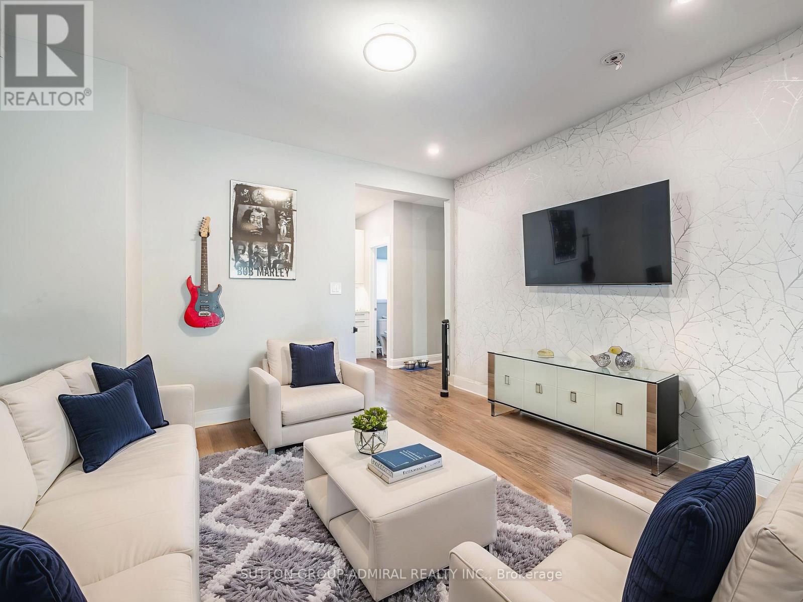 76 GREY STREET, Brantford, Ontario