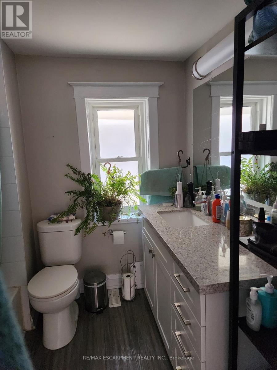 2 - 20 Hetherington Street, St. Catharines, Ontario  L2R 2G5 - Photo 6 - X12949522