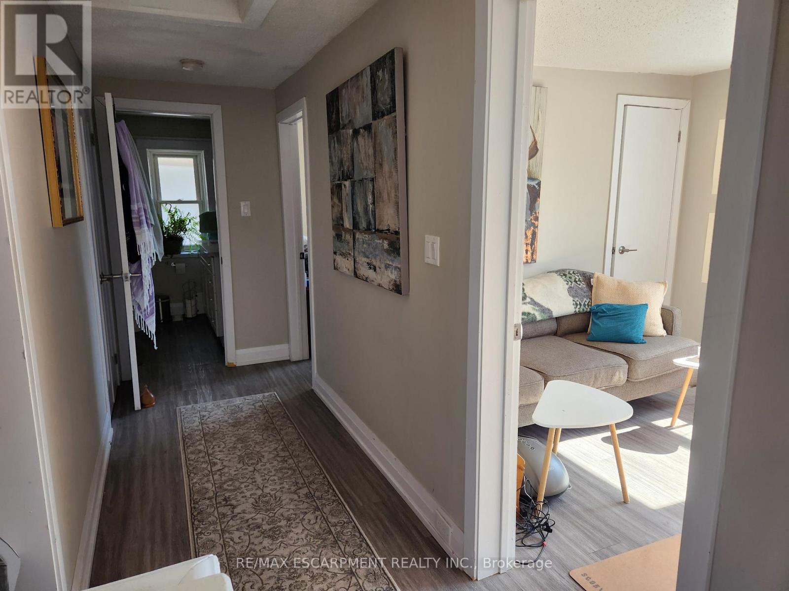 2 - 20 Hetherington Street, St. Catharines, Ontario  L2R 2G5 - Photo 7 - X12949522