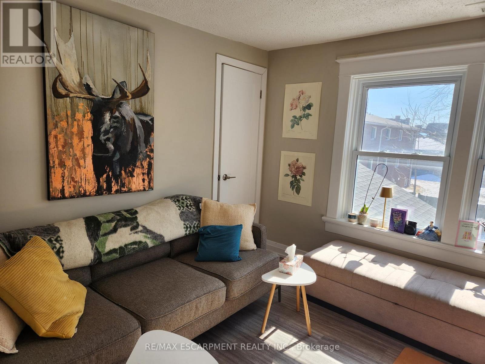 2 - 20 Hetherington Street, St. Catharines, Ontario  L2R 2G5 - Photo 8 - X12949522