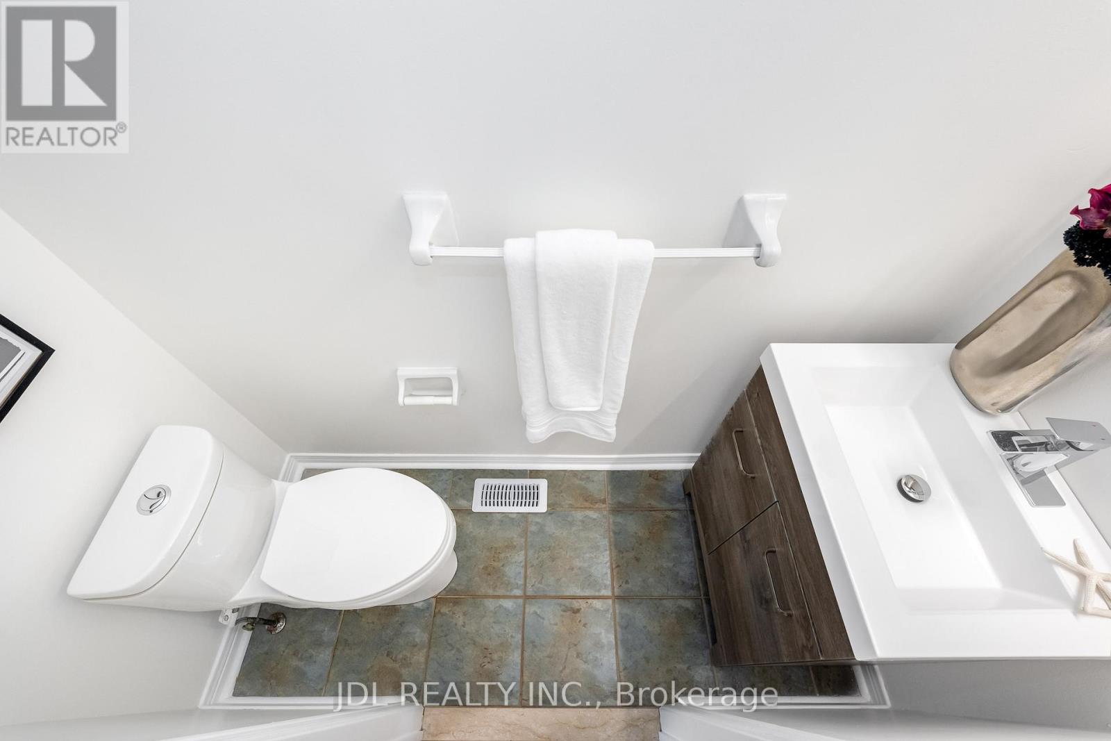 54 Joseph Glover Avenue, Markham, Ontario  L6C 3G5 - Photo 35 - N12948886