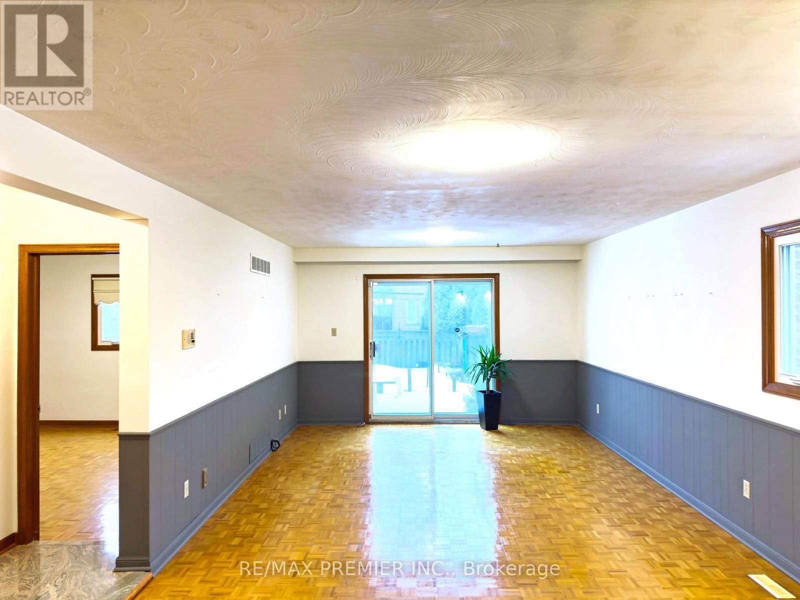 56 Fairchild Avenue, Toronto, Ontario  M2M 1T7 - Photo 11 - C12798332