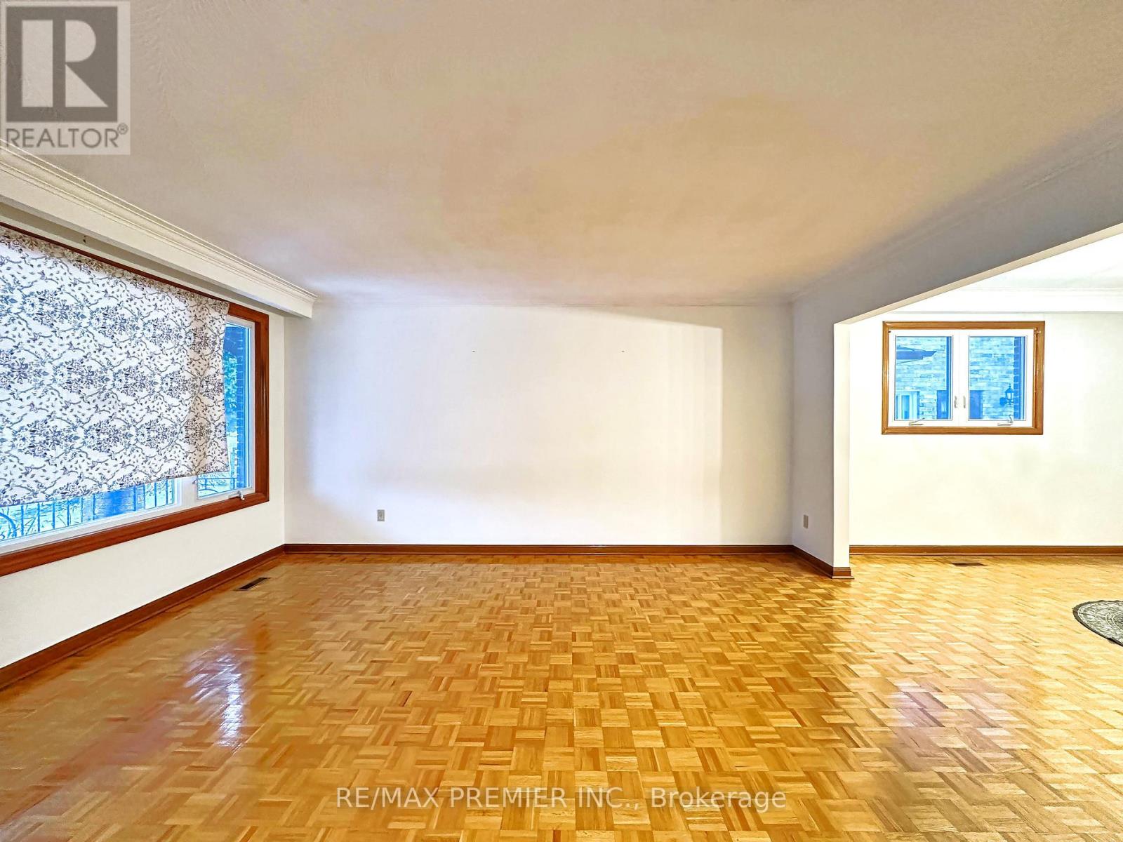 56 Fairchild Avenue, Toronto, Ontario  M2M 1T7 - Photo 5 - C12798332