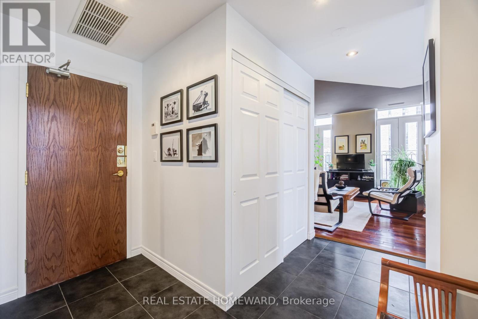 702 - 135 Maitland Street, Toronto, Ontario  M4Y 1E5 - Photo 28 - C12941344