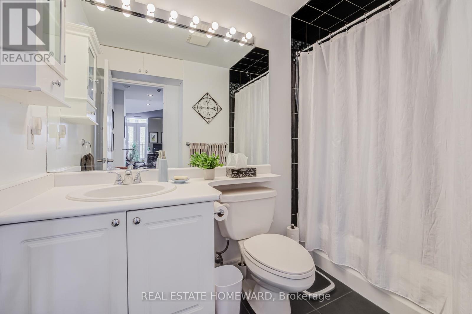 702 - 135 Maitland Street, Toronto, Ontario  M4Y 1E5 - Photo 29 - C12941344