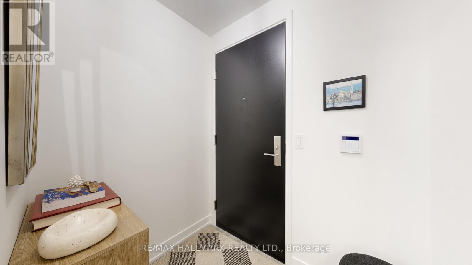 301 - 158 Front Street E, Toronto, Ontario  M5A 0K9 - Photo 4 - C12947234