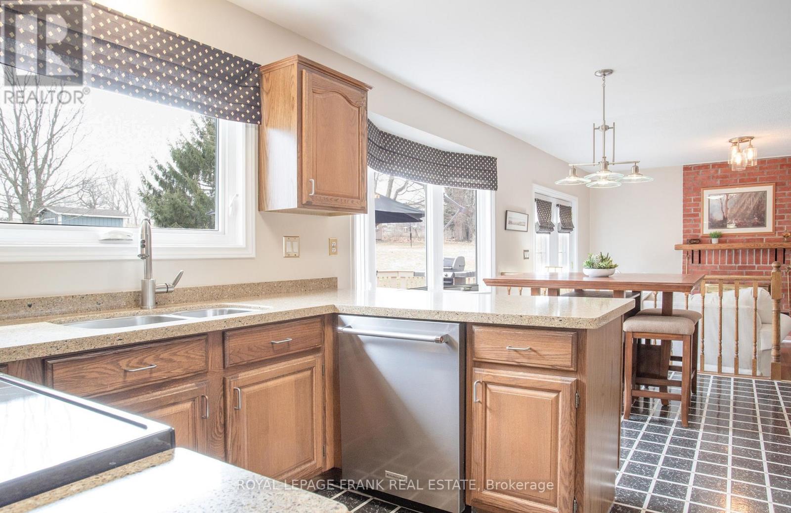 85 Ambleside Drive, Scugog, Ontario  L9L 1B4 - Photo 20 - E12949572