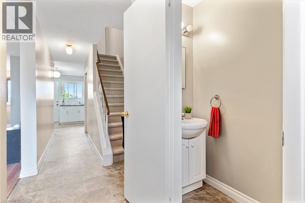 25 Upper Canada Drive Unit# 23, Kitchener, Ontario  N2P 1G2 - Photo 5 - 40816576