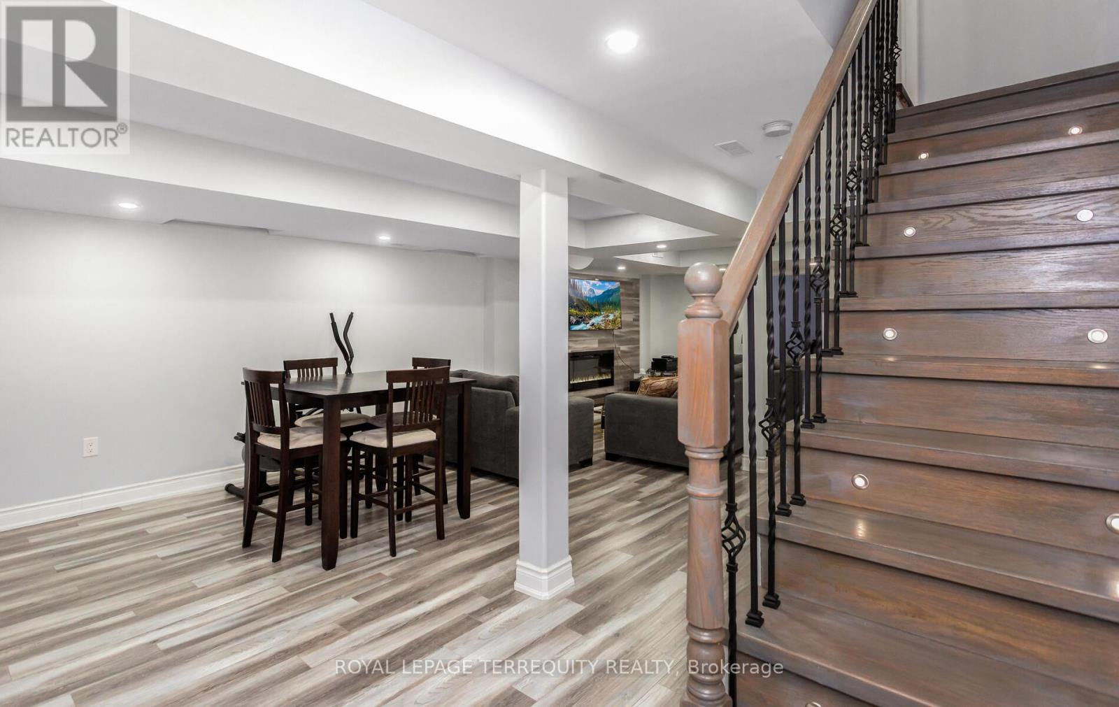 490 Orange Walk Crescent, Mississauga, Ontario  L5R 0A5 - Photo 36 - W12947720