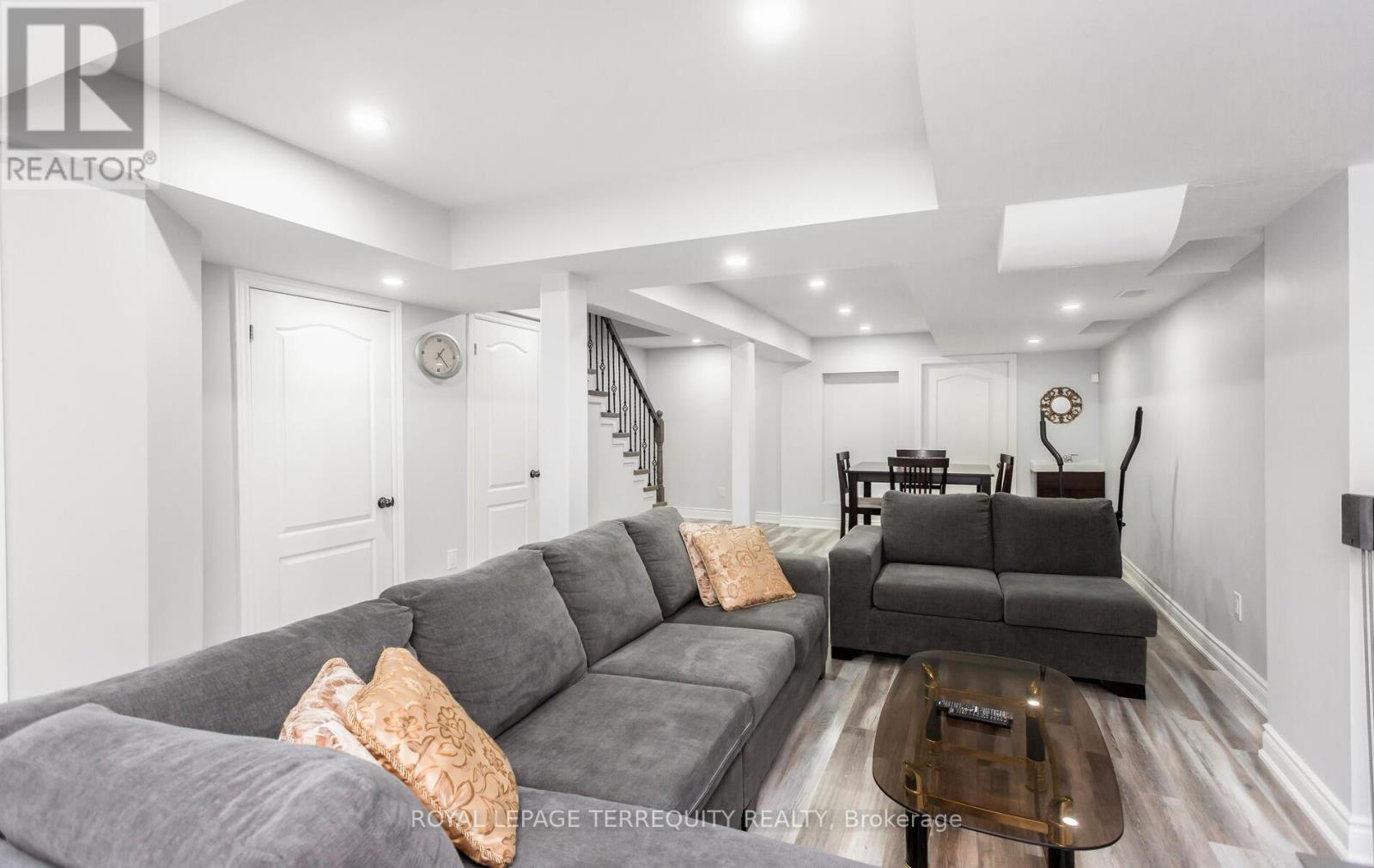 490 Orange Walk Crescent, Mississauga, Ontario  L5R 0A5 - Photo 41 - W12947720