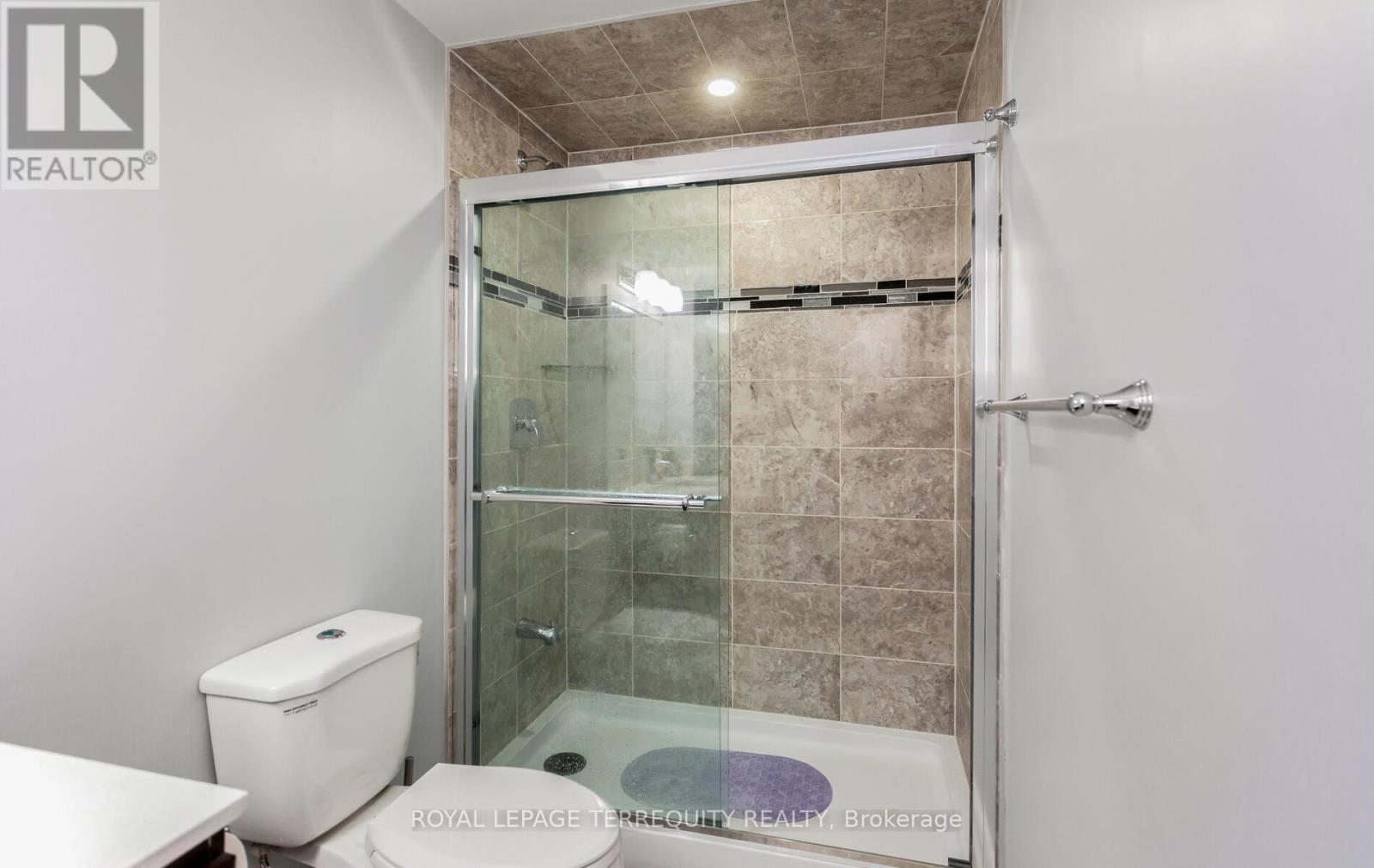 490 Orange Walk Crescent, Mississauga, Ontario  L5R 0A5 - Photo 45 - W12947720