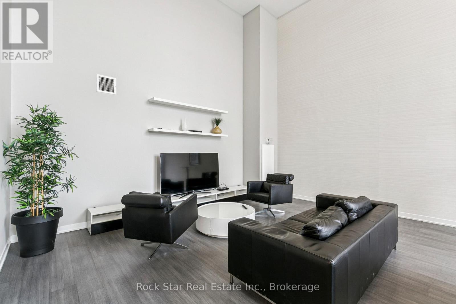 227 - 1940 Ironstone Drive, Burlington, Ontario  L7L 0E4 - Photo 33 - W12948864