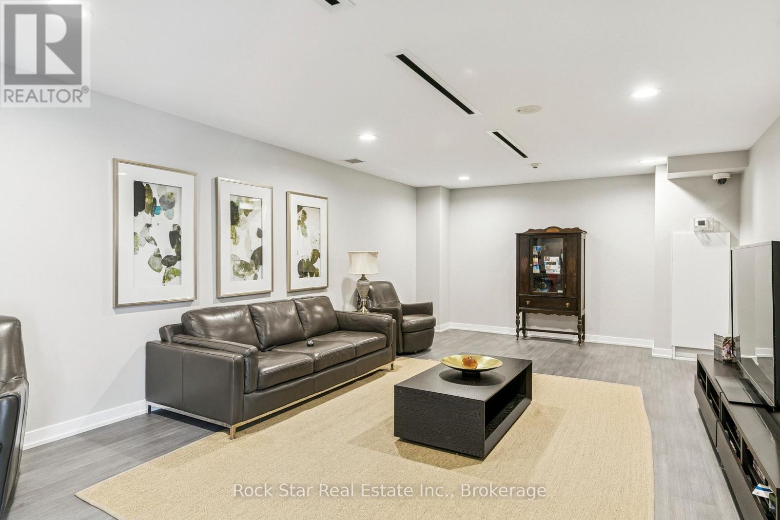 227 - 1940 Ironstone Drive, Burlington, Ontario  L7L 0E4 - Photo 29 - W12948864