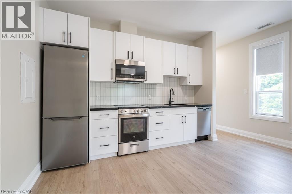 9 Munn Street Unit# A, Hamilton, Ontario  L8V 1J8 - Photo 2 - 40816531