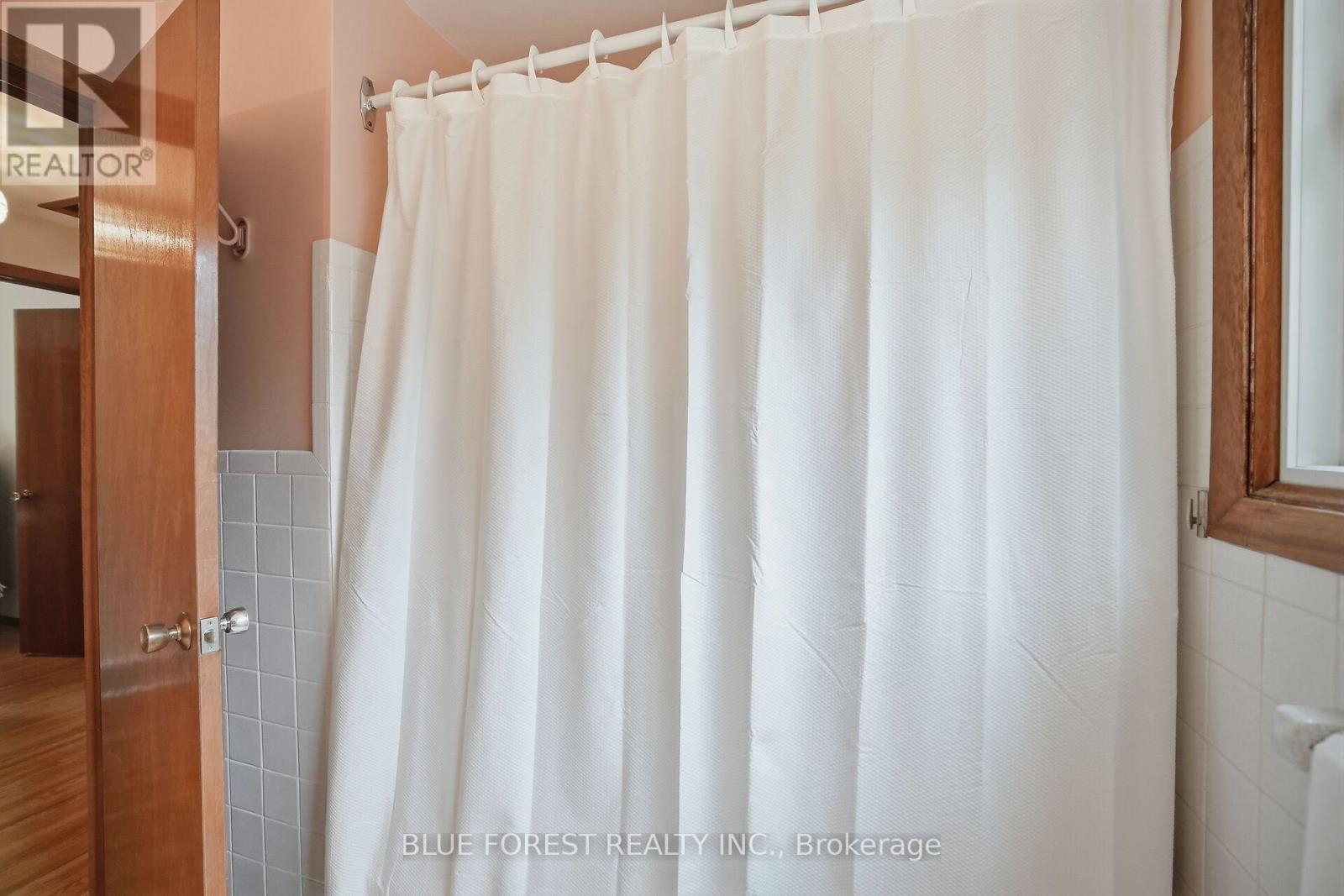 1668 Hamilton Road, London East, Ontario  N6M 1G4 - Photo 18 - X12949684