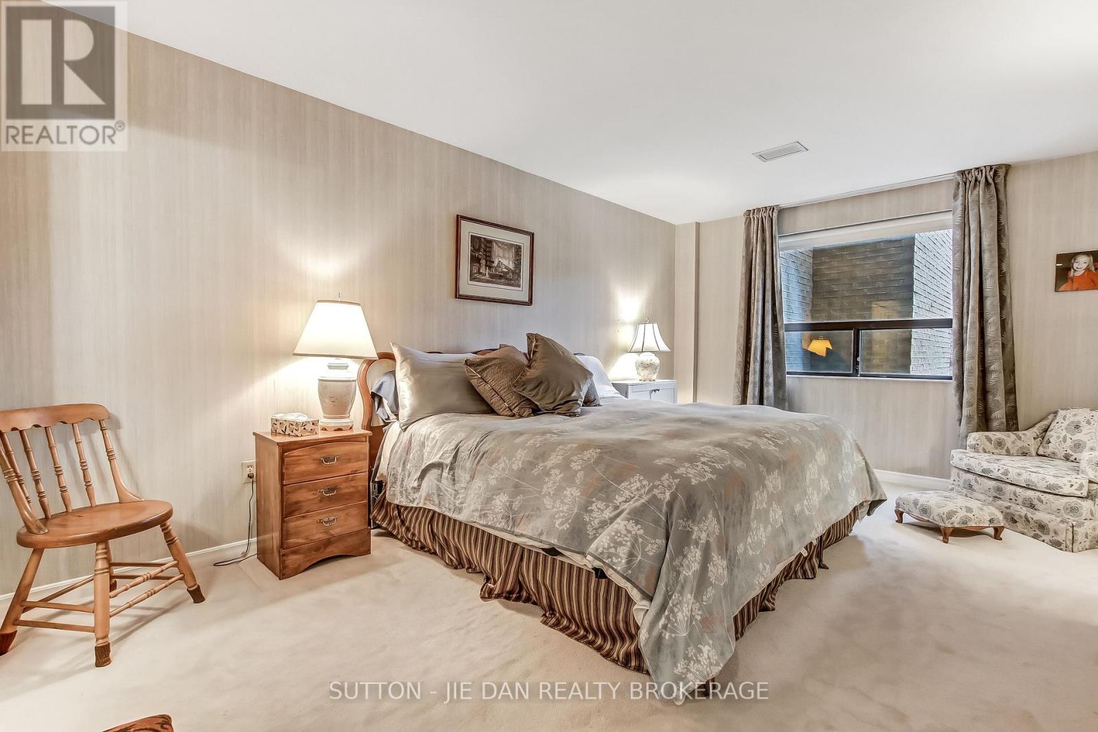 214 - 300 Everglade Crescent, London North, Ontario  N6H 4P8 - Photo 14 - X12949808