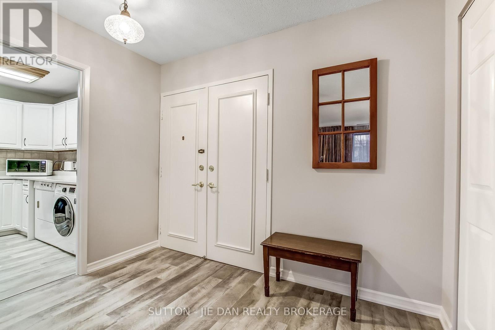 214 - 300 Everglade Crescent, London North, Ontario  N6H 4P8 - Photo 19 - X12949808