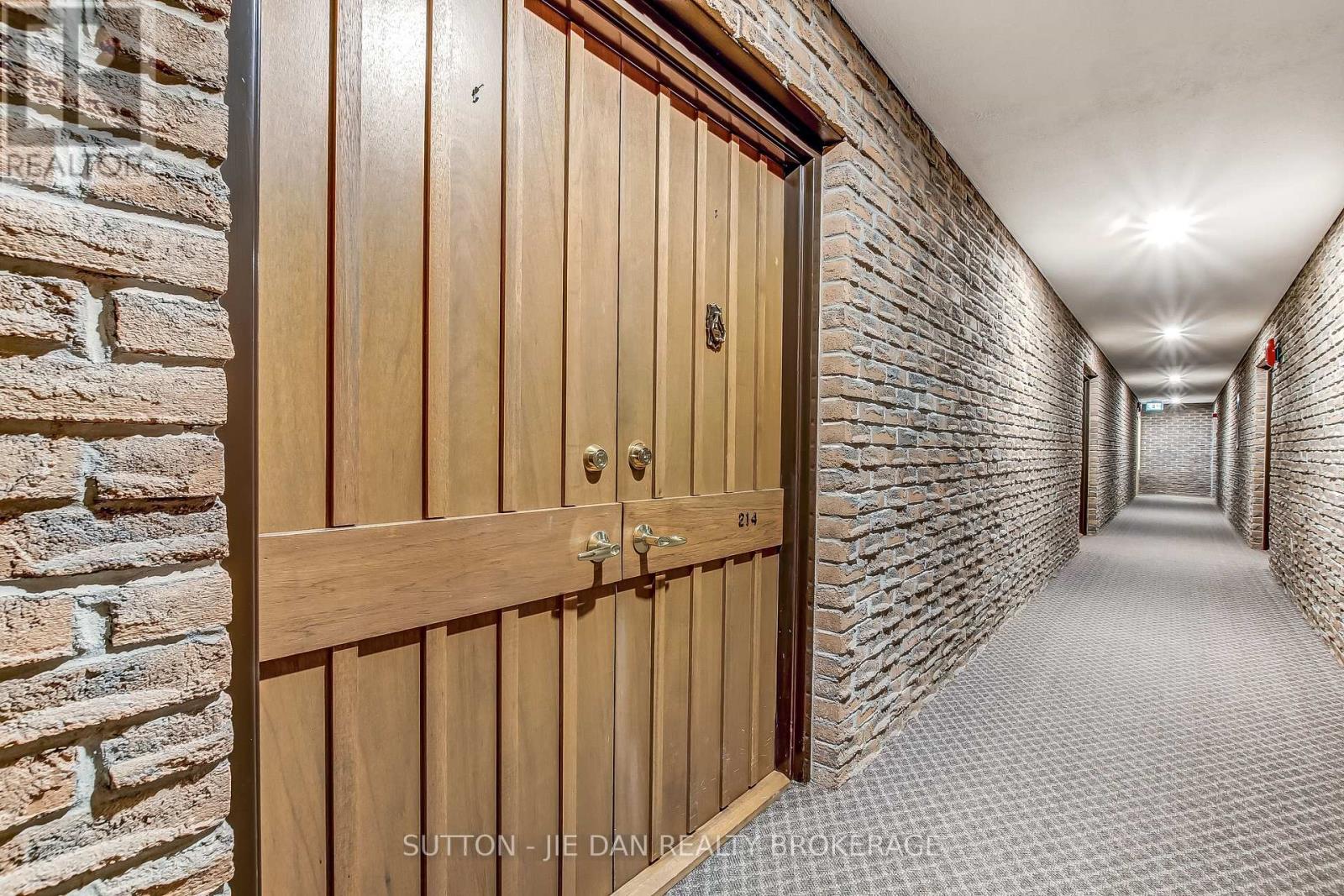 214 - 300 Everglade Crescent, London North, Ontario  N6H 4P8 - Photo 21 - X12949808