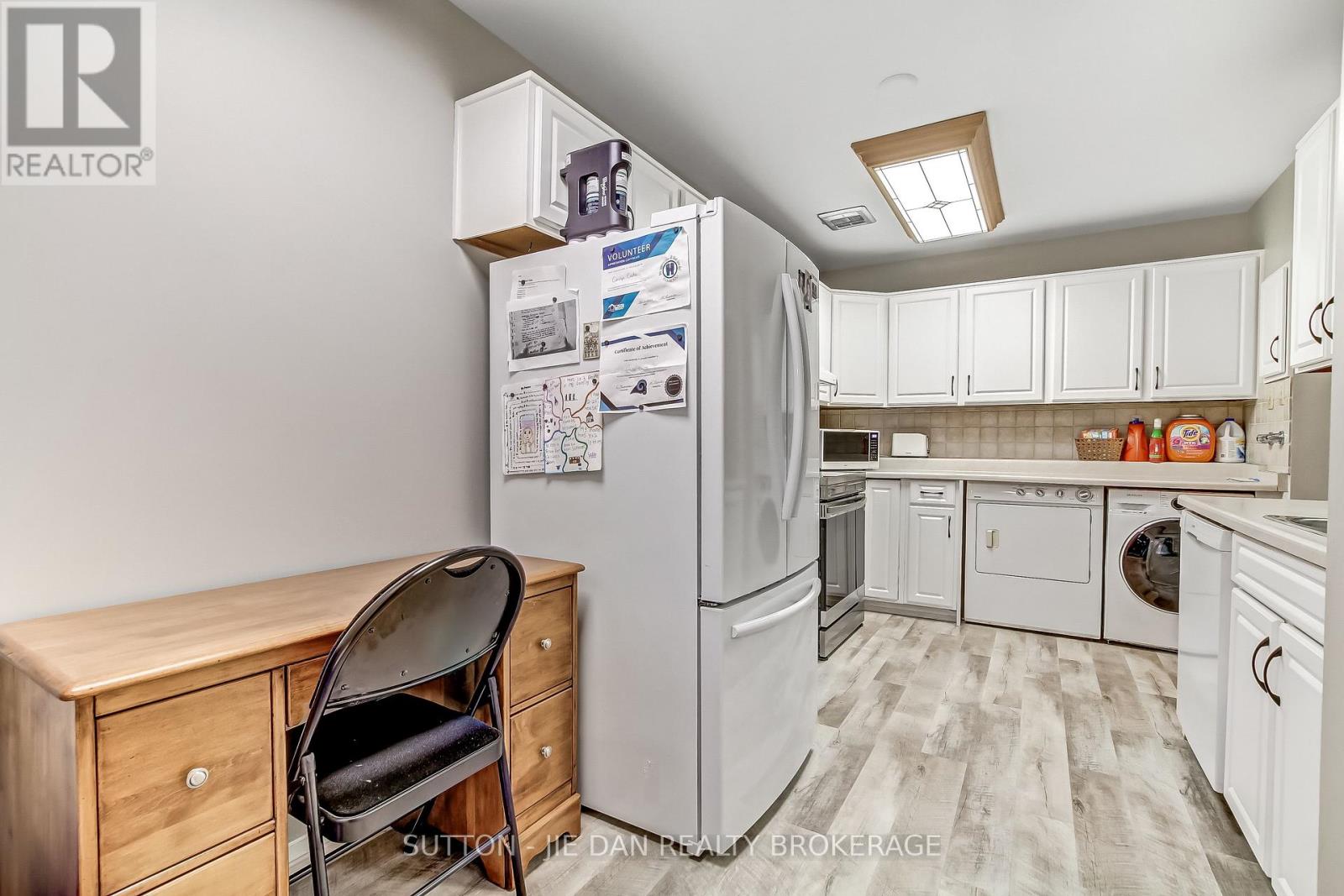 214 - 300 Everglade Crescent, London North, Ontario  N6H 4P8 - Photo 8 - X12949808