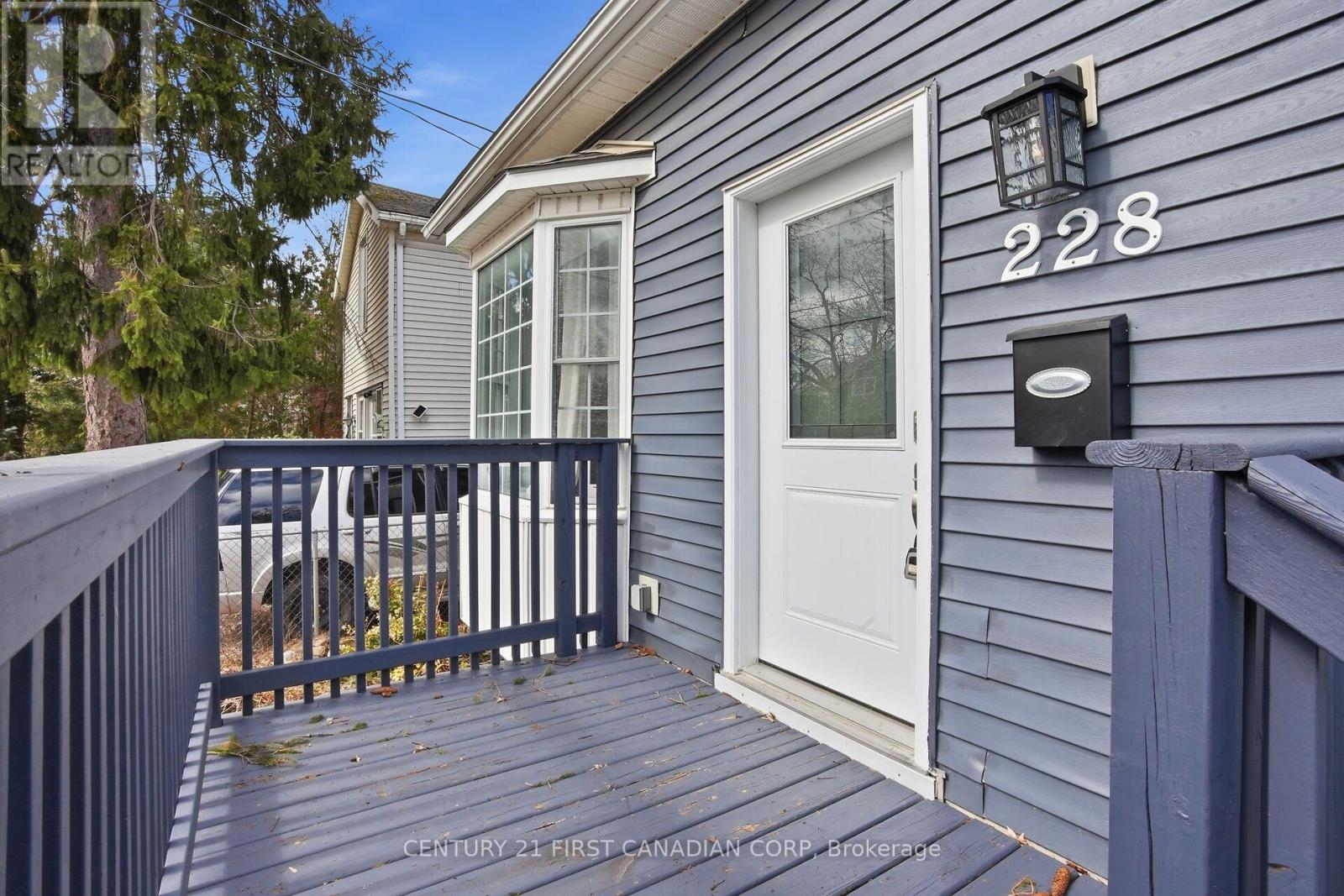 228 South Street, London East, Ontario  N6B 1B4 - Photo 7 - X12949882