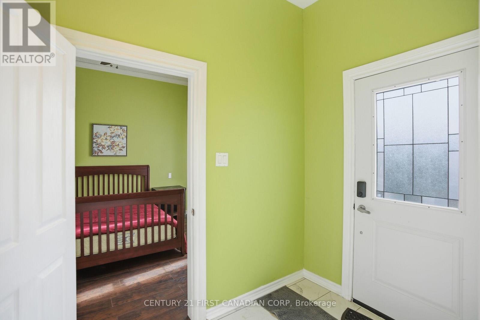 228 South Street, London East, Ontario  N6B 1B4 - Photo 9 - X12949882