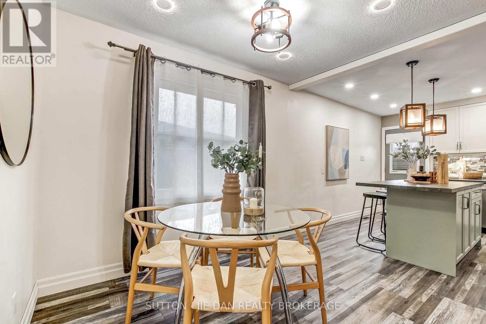 971 Eagle Crescent, London South, Ontario  N5Z 4K5 - Photo 8 - X12949904