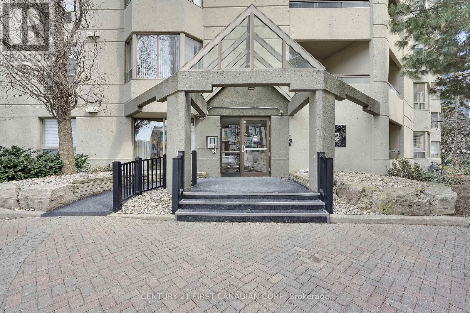 402 - 500 Talbot Street, London East, Ontario  N6A 2S3 - Photo 2 - X12949906