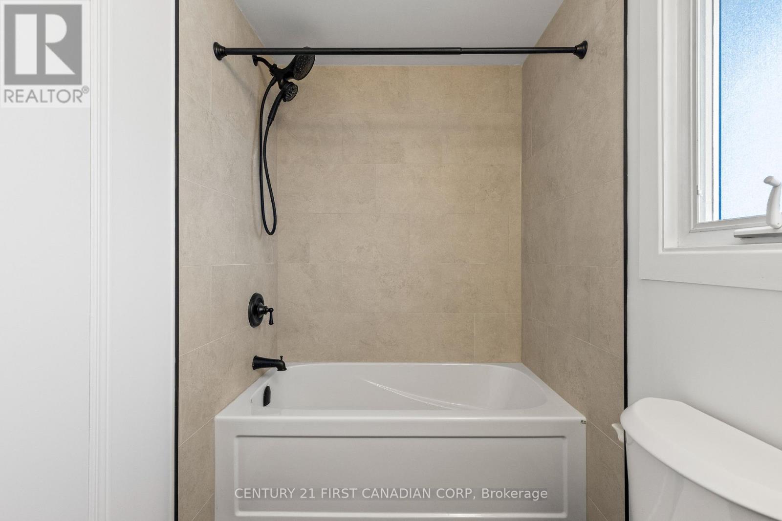 53 - 55 Ashley Crescent, London South, Ontario  N6E 3R9 - Photo 17 - X12949926