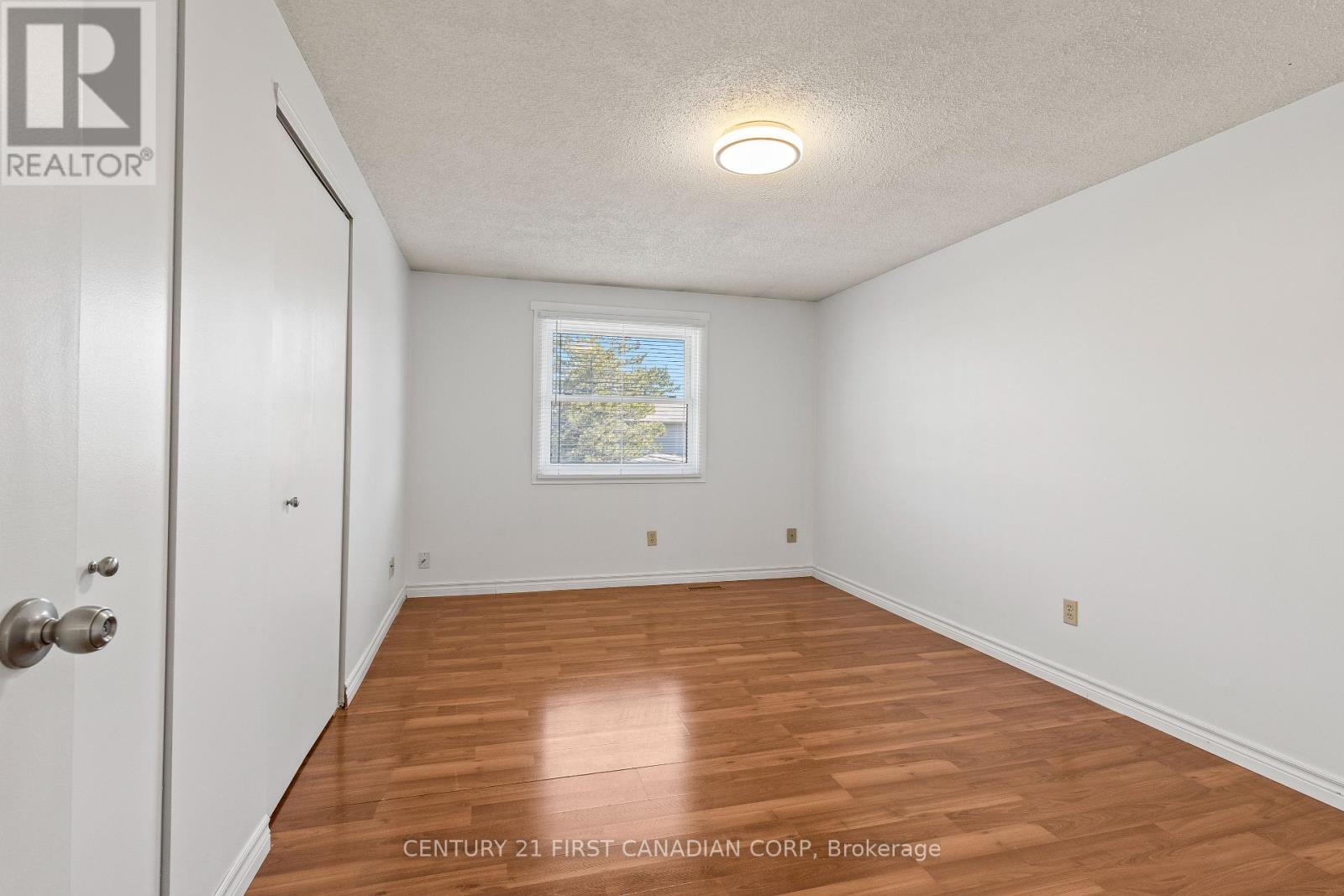 53 - 55 Ashley Crescent, London South, Ontario  N6E 3R9 - Photo 18 - X12949926