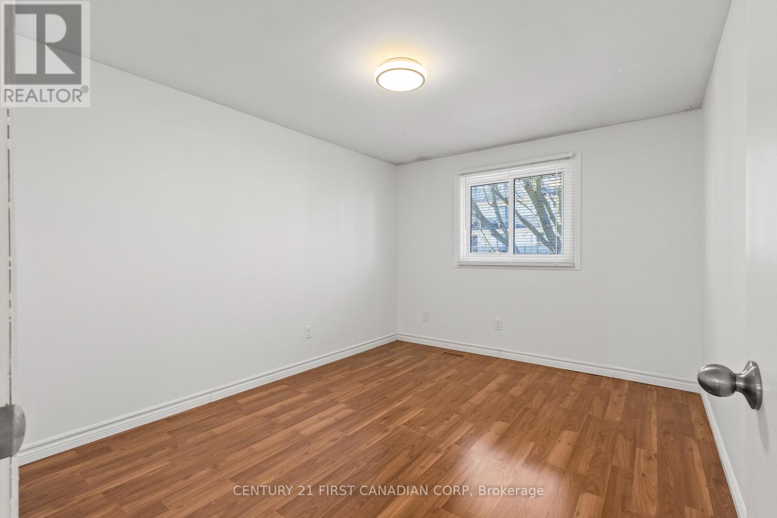 53 - 55 Ashley Crescent, London South, Ontario  N6E 3R9 - Photo 20 - X12949926