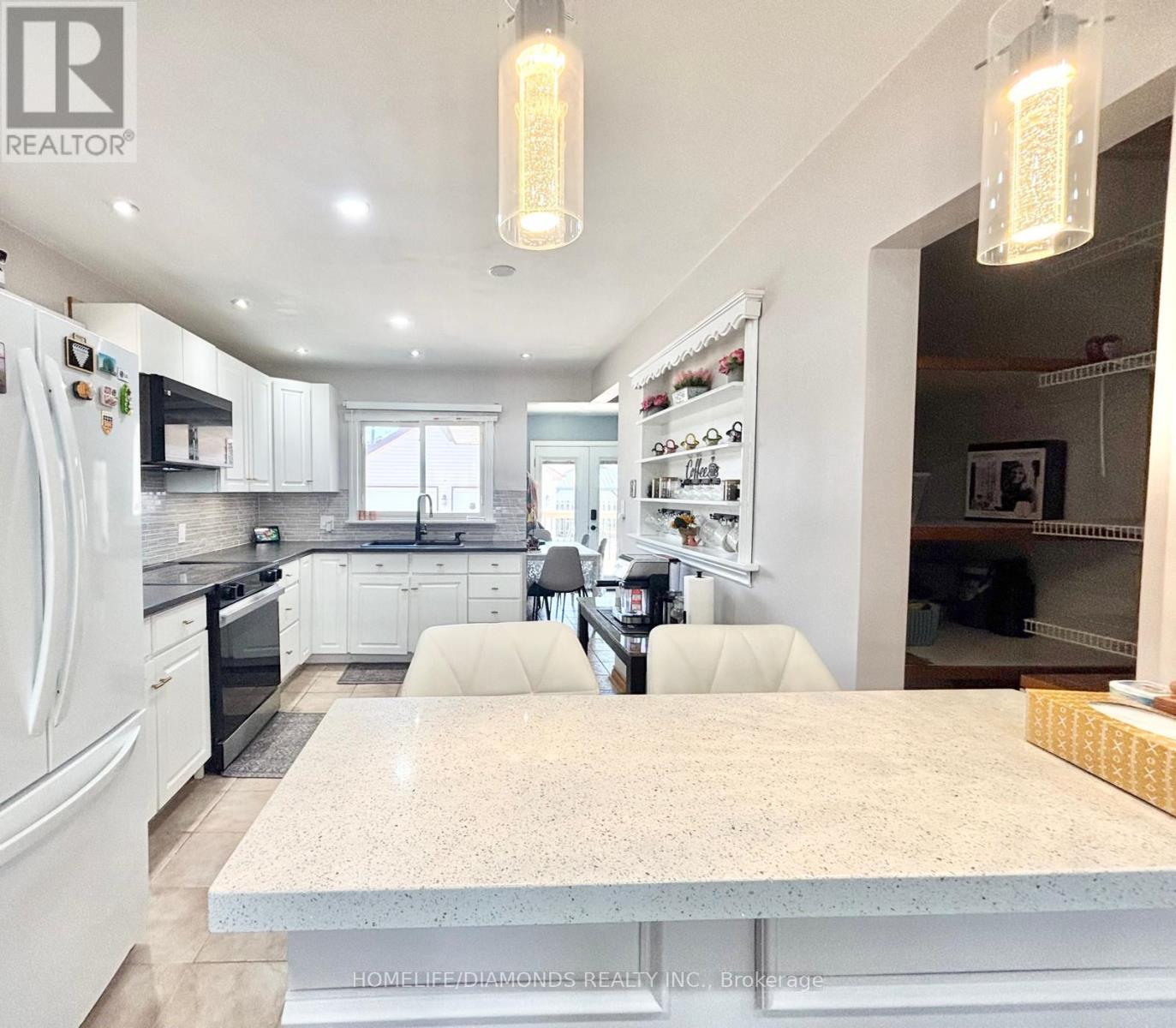 6902 Dell Avenue, Niagara Falls, Ontario  L2G 4V8 - Photo 9 - X12946440