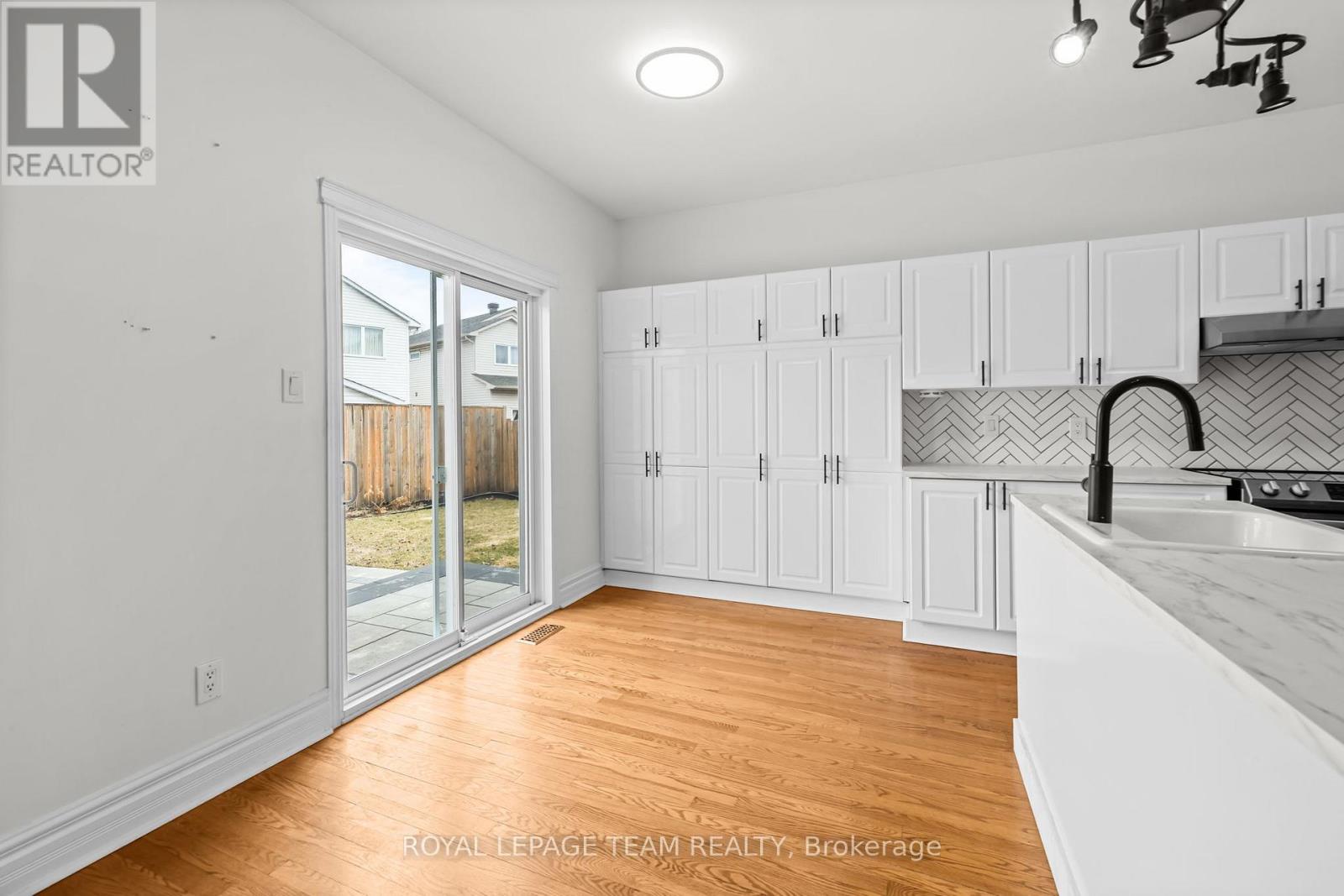 30 New Deighton Crescent, Ottawa, Ontario  K2G 6H6 - Photo 10 - X12949574