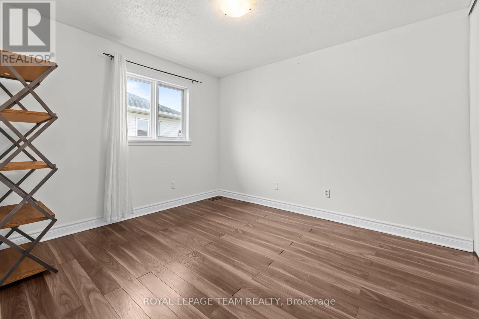 30 New Deighton Crescent, Ottawa, Ontario  K2G 6H6 - Photo 15 - X12949574