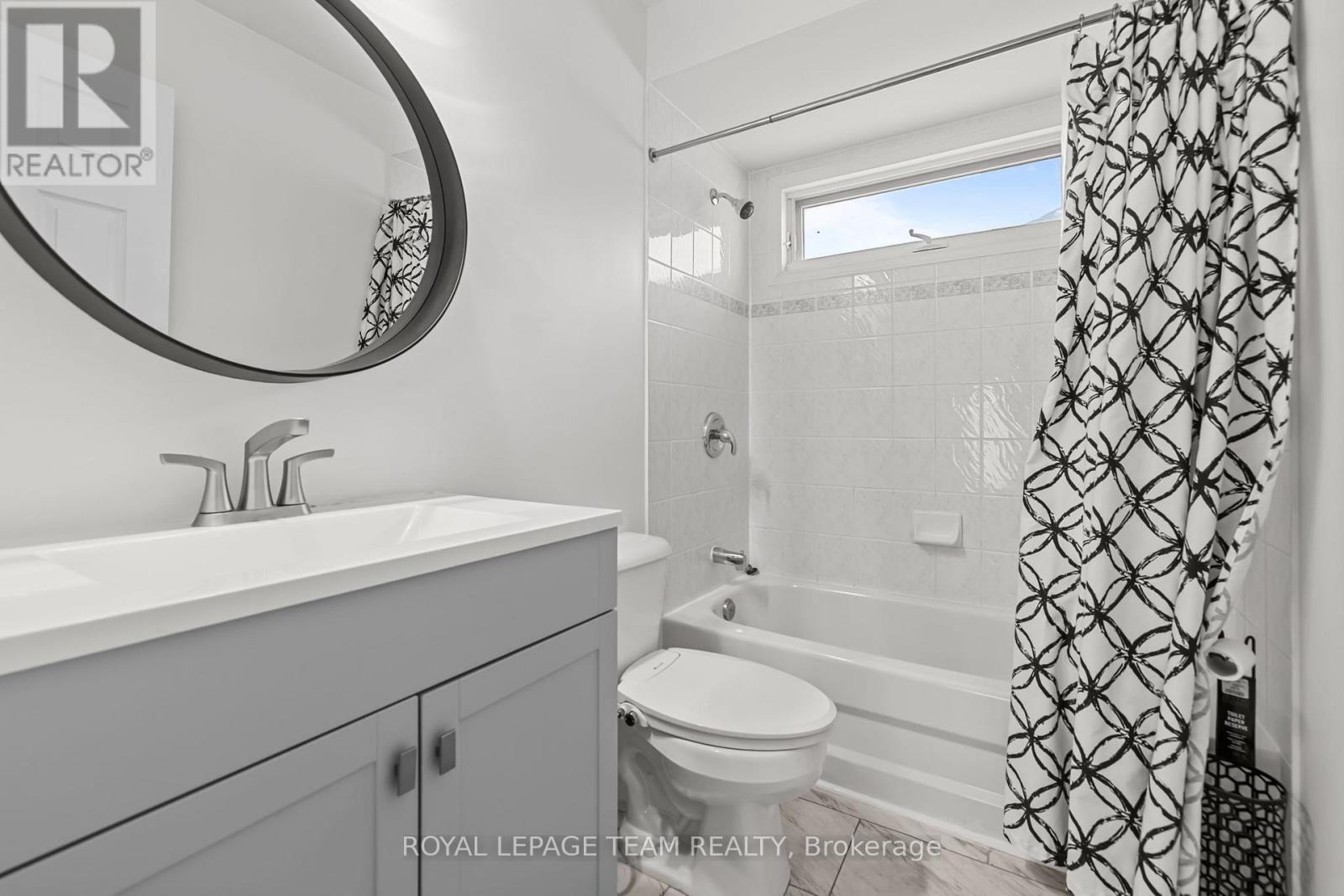 30 New Deighton Crescent, Ottawa, Ontario  K2G 6H6 - Photo 16 - X12949574