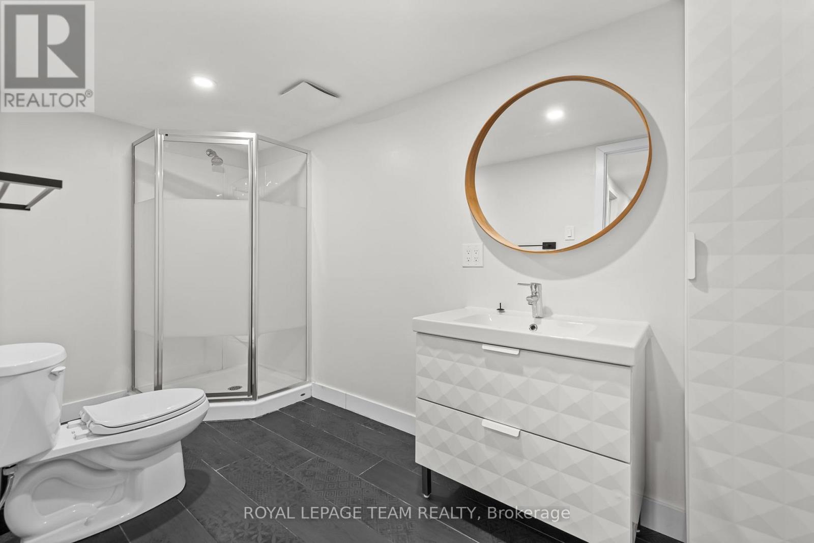 30 New Deighton Crescent, Ottawa, Ontario  K2G 6H6 - Photo 21 - X12949574