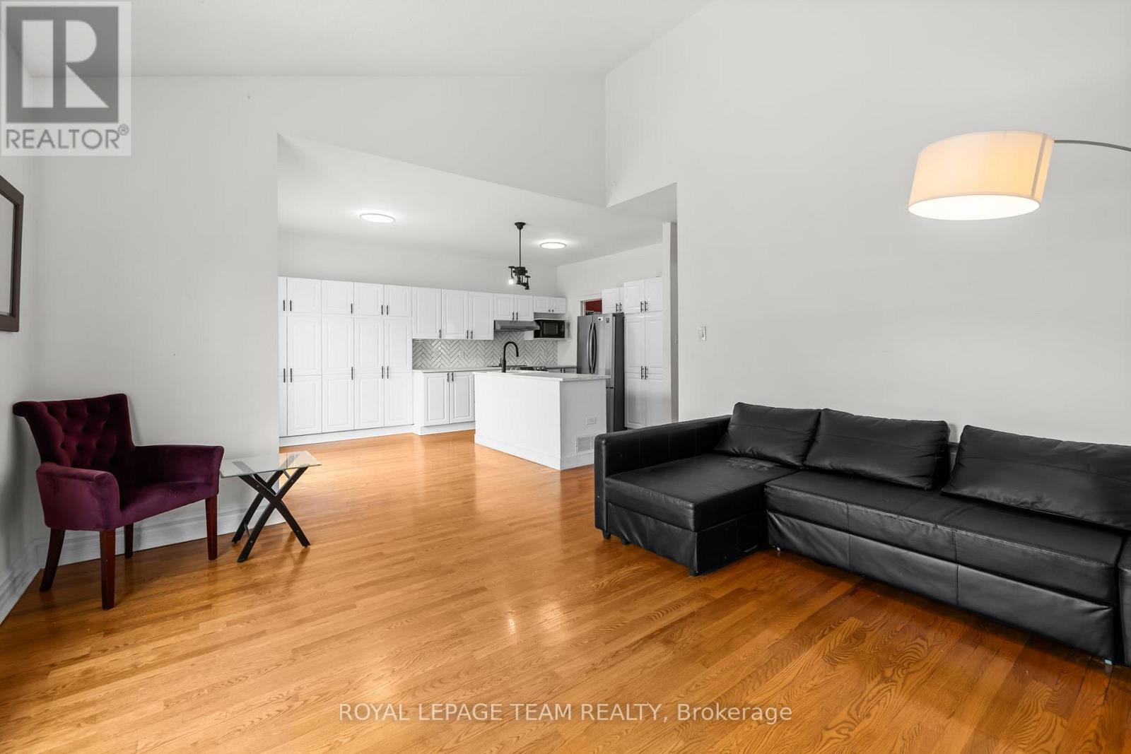 30 New Deighton Crescent, Ottawa, Ontario  K2G 6H6 - Photo 7 - X12949574