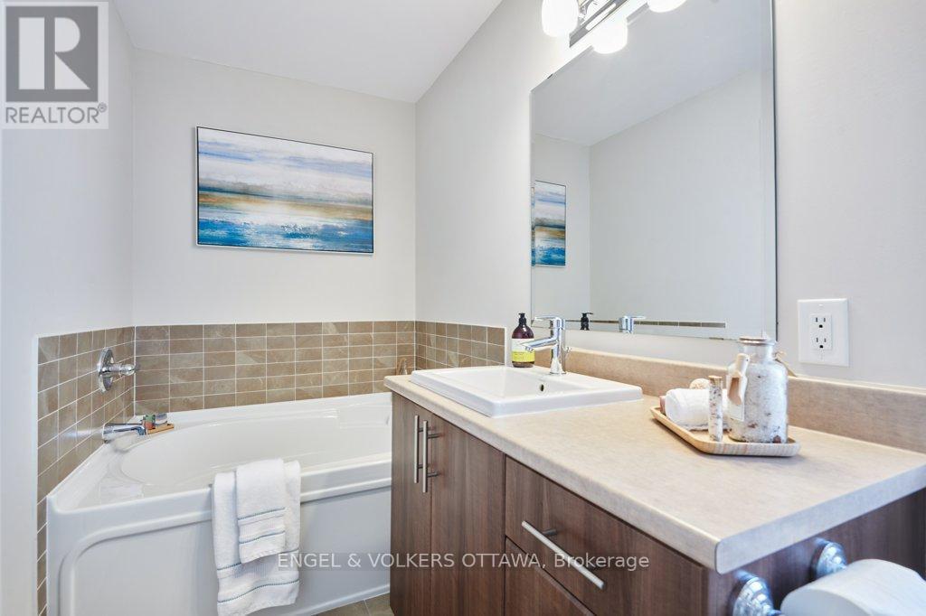 618 Guernsey Place, Ottawa, Ontario  K4M 0E2 - Photo 22 - X12949586