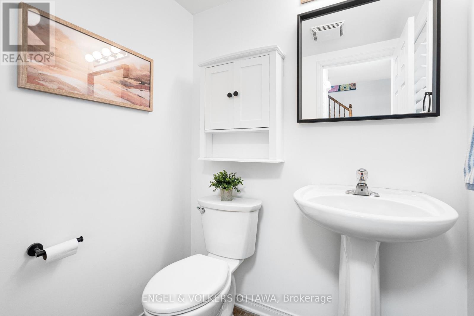 293 Silbrass Private, Ottawa, Ontario  K2J 5M6 - Photo 5 - X12949652