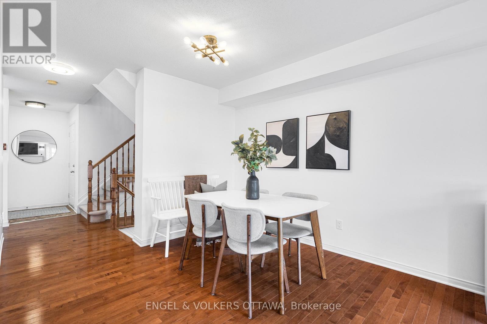 293 Silbrass Private, Ottawa, Ontario  K2J 5M6 - Photo 9 - X12949652