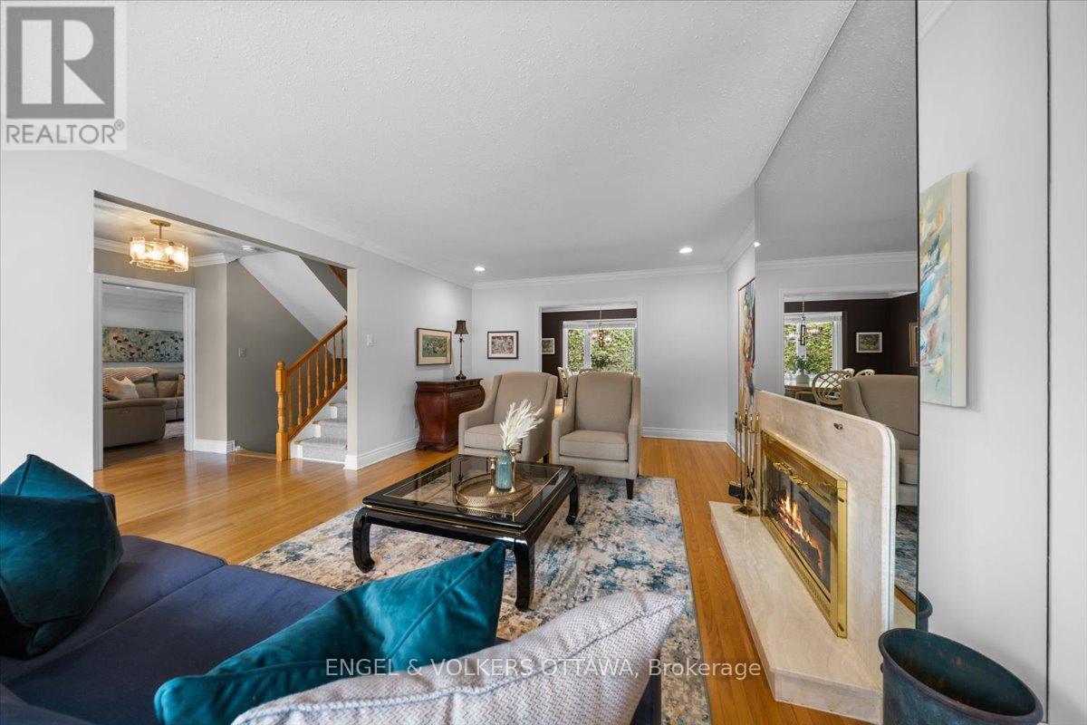 33 Okanagan Drive, Ottawa, Ontario  K2H 7E9 - Photo 20 - X12949692