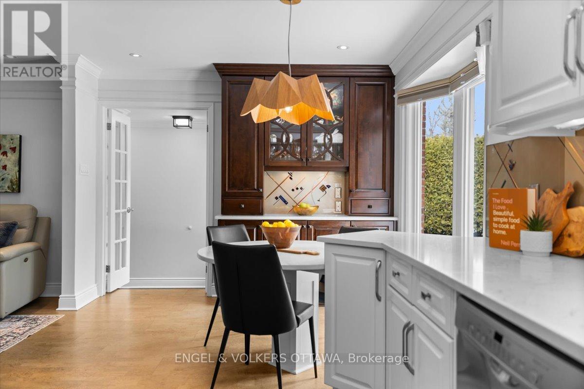 33 Okanagan Drive, Ottawa, Ontario  K2H 7E9 - Photo 22 - X12949692