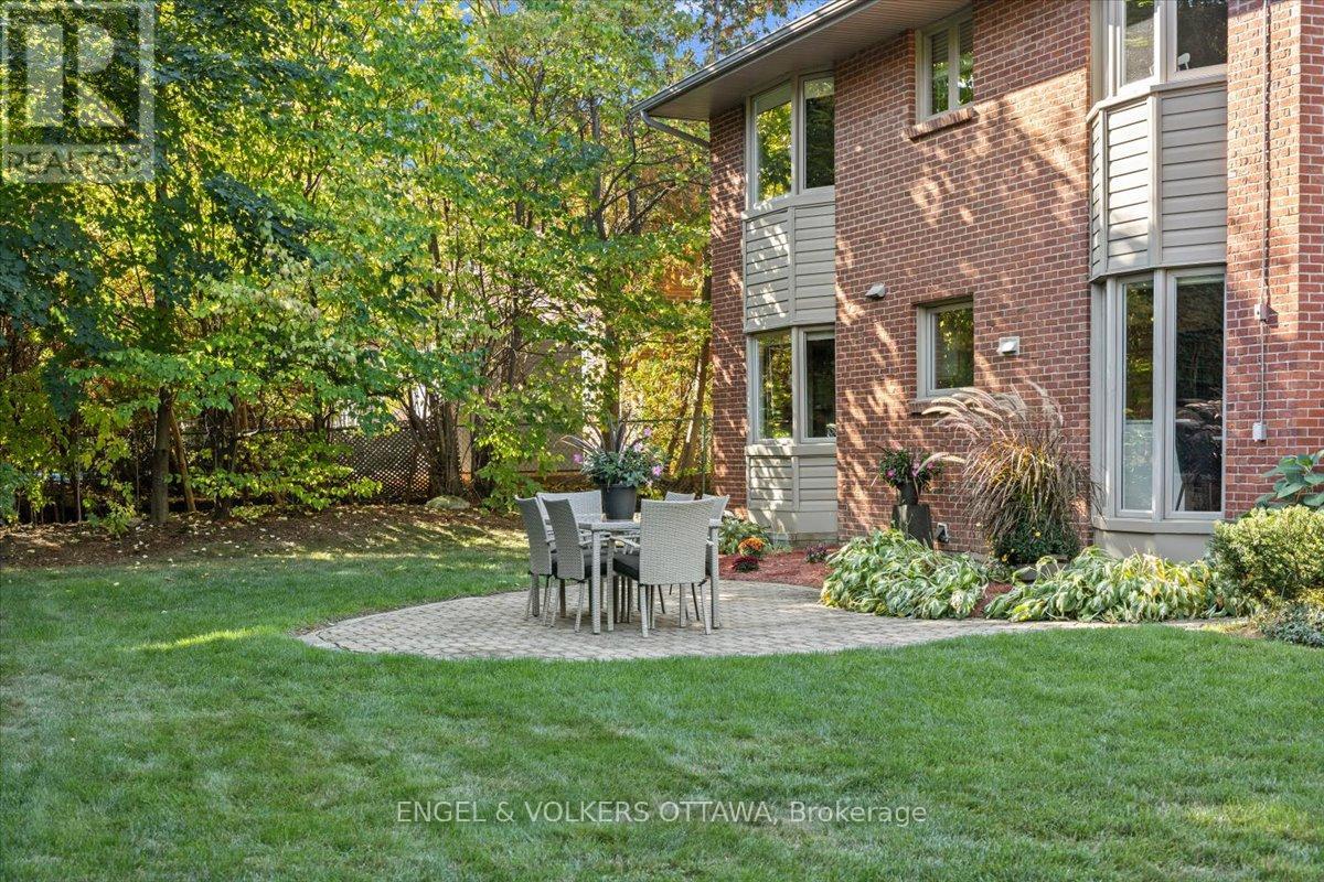 33 Okanagan Drive, Ottawa, Ontario  K2H 7E9 - Photo 40 - X12949692