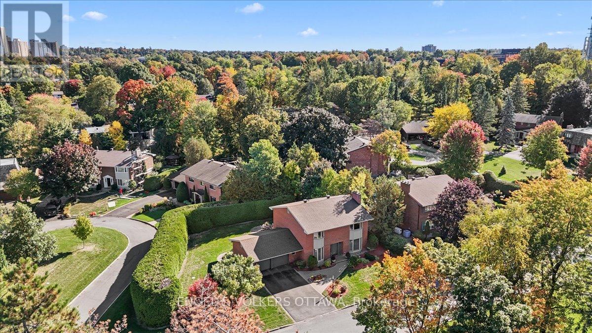 33 Okanagan Drive, Ottawa, Ontario  K2H 7E9 - Photo 43 - X12949692