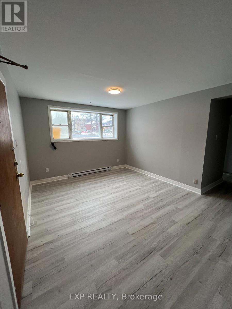 1119 Merivale Road, Ottawa, Ontario  K1Z 6B1 - Photo 3 - X12949696